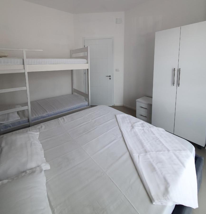 Low Cost Banesa Kosovare Shëngjin Exterior foto